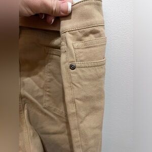 EUC LLBean khaki classic fit pant